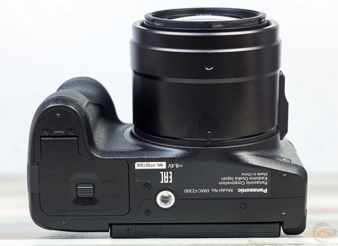 Panasonic LUMIX DMC-FZ300 1