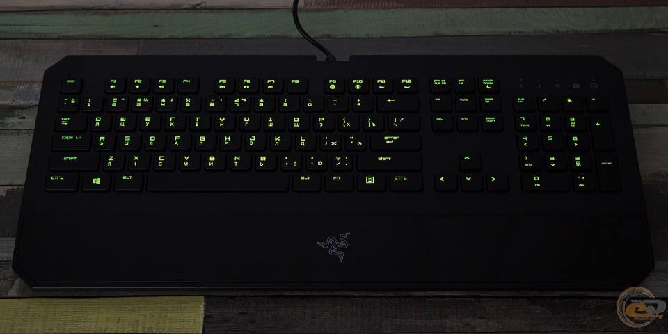 Razer DeathStalker Chroma-2