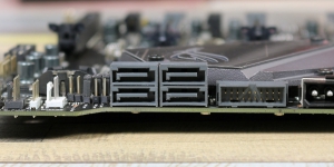 ROG MAXIMUS IX APEX-2