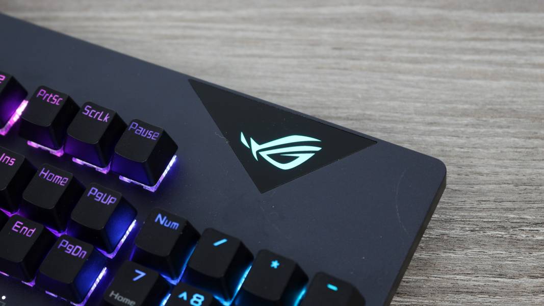 ROGStrixFlare6