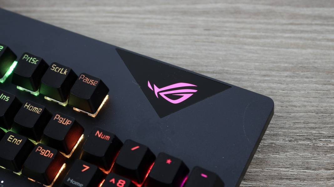 ROGStrixFlare6
