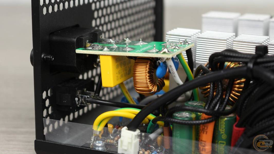 SAMA Neview 650W 80PLUS BRONZE-2