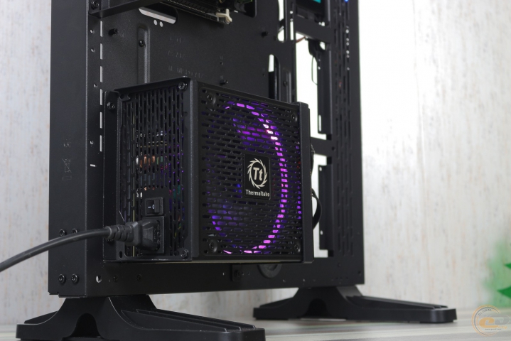 Thermaltake Toughpower DPS G RGB 650W Gold-1