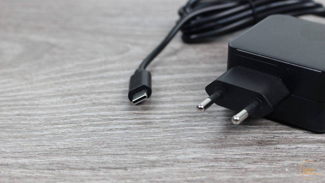 Vinga Mini PC V667-2
