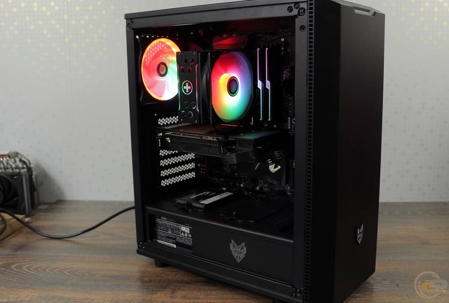 Xilence Performance A+ M704PRO.ARGB-1