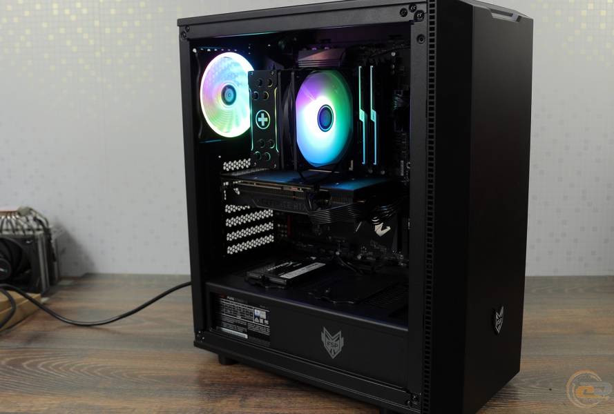 Xilence Performance A+ M704PRO.ARGB-1