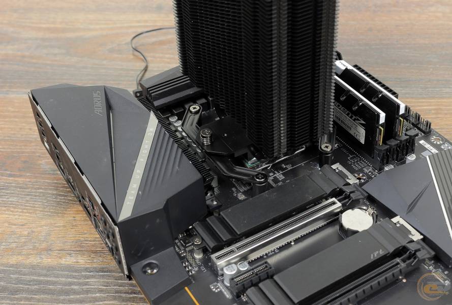 Xilence Performance A+ M704PRO.ARGB