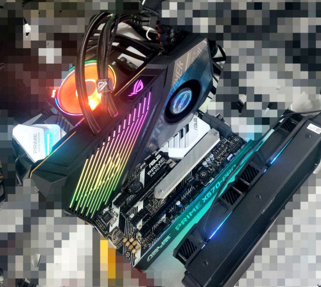 Pervye Foto Videokarty Asus Radeon Rx 6800 Xt Rog Strix Lc S Predustanovlennym Vodoblokom Novosti Gecid Com